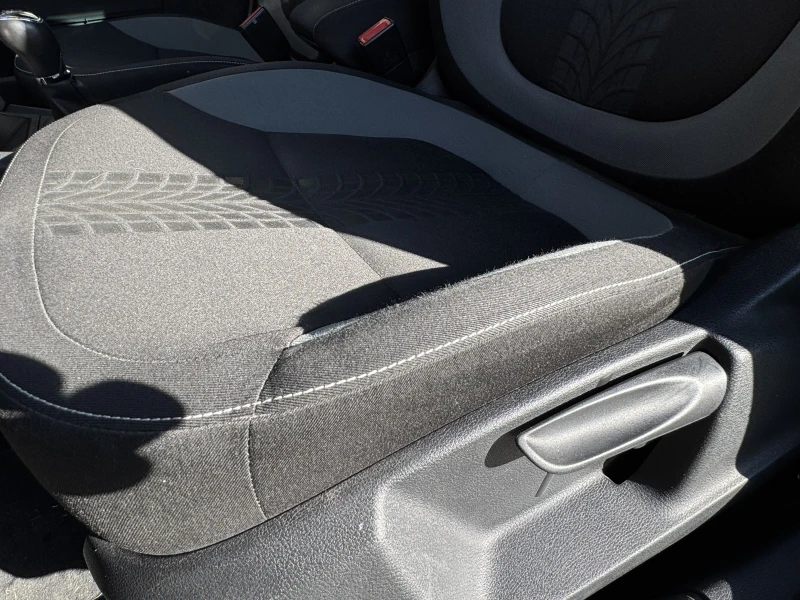 Skoda Yeti Adventure 4x4, снимка 8 - Автомобили и джипове - 52453759