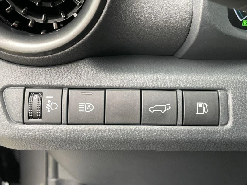 Toyota C-HR 2.0* TEAM-D* CAM* KEYLESS* DISTR* , снимка 8 - Автомобили и джипове - 52704683