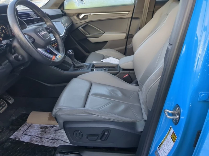 Audi Q3 PROGRESSIV  CARFAX, снимка 5 - Автомобили и джипове - 53074646