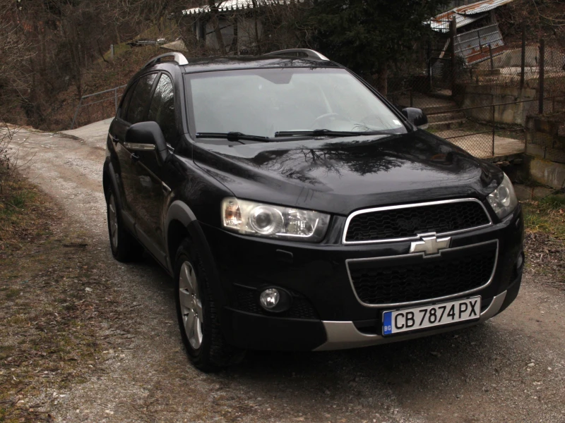 Chevrolet Captiva 2.2 VCDi 4WD, снимка 2 - Автомобили и джипове - 53486394