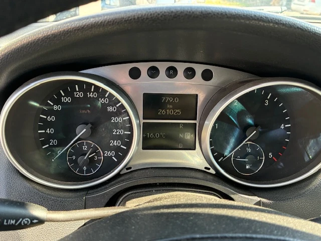 Mercedes-Benz ML 320  - изображение 10