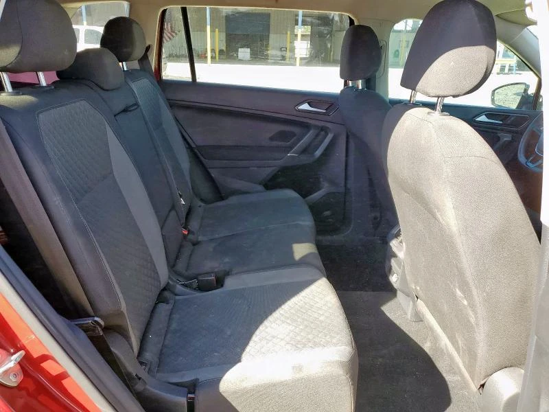 VW Tiguan 2.0L 4 All wheel drive, снимка 3 - Автомобили и джипове - 53598724