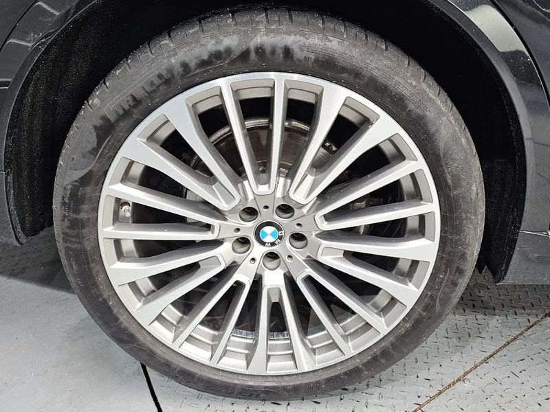 BMW X7 xDrive 40i | HARMAN K| LASER| TV| HEAD UP| 360 | Mobile.bg � ����������� 5