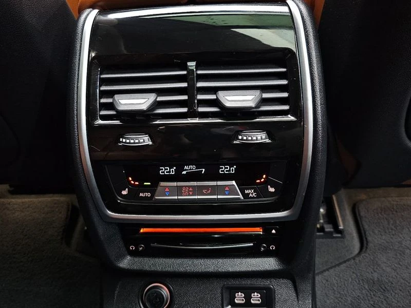 BMW X7 xDrive 40i | HARMAN K| LASER| TV| HEAD UP| 360 | Mobile.bg � ����������� 17