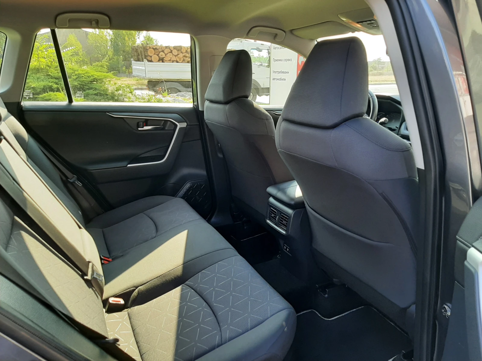 Toyota Rav4 2.5 HEV  - изображение 10