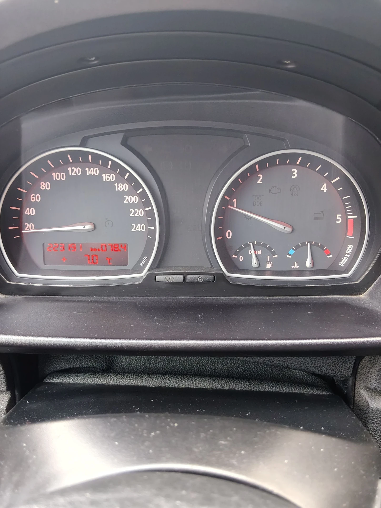 BMW X3 2.0, снимка 11 - Автомобили и джипове - 53416063