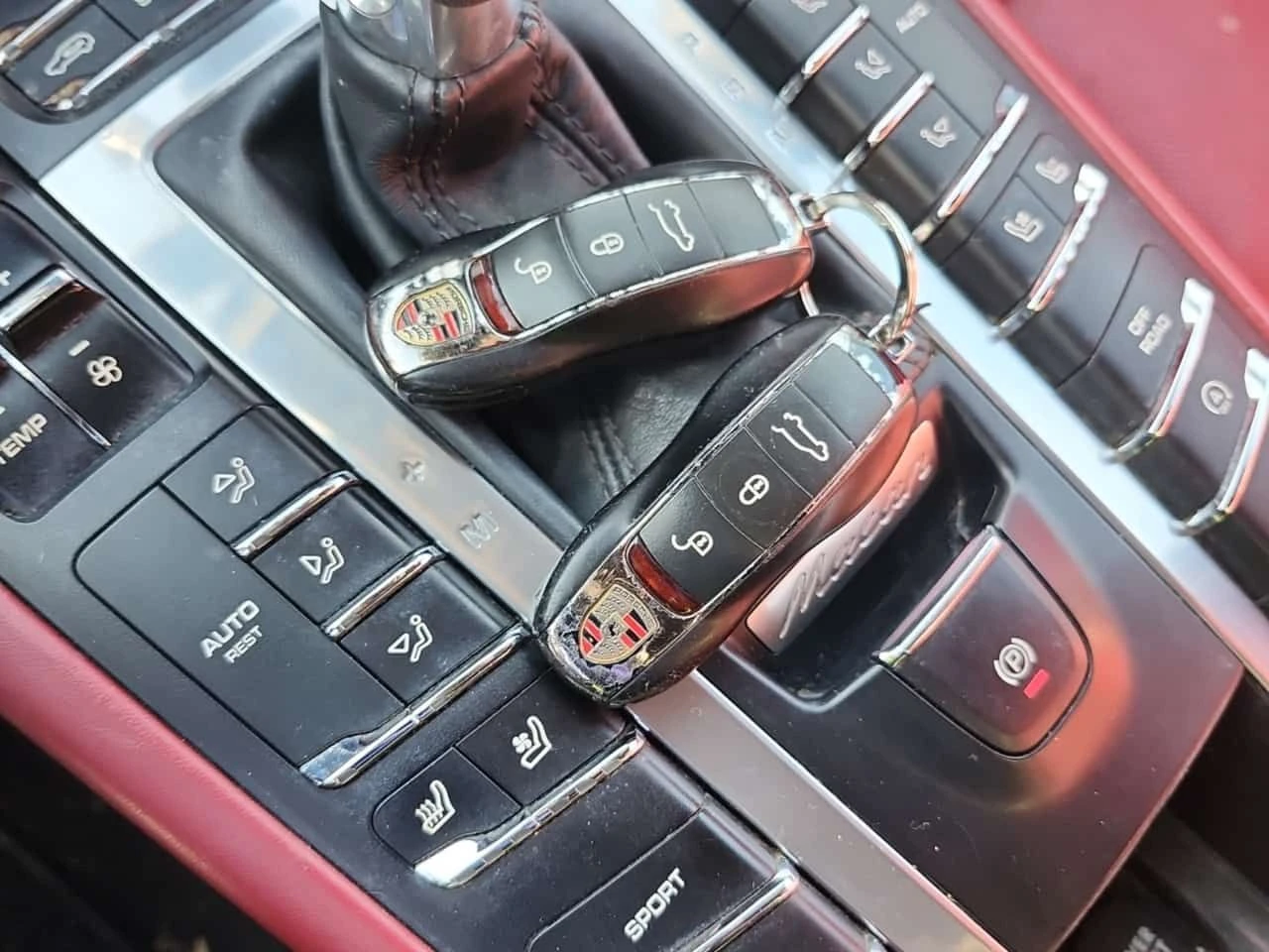 Porsche Macan   S | ОБДУХВАНЕ | ПАМЕТИ | CARFAX - изображение 8