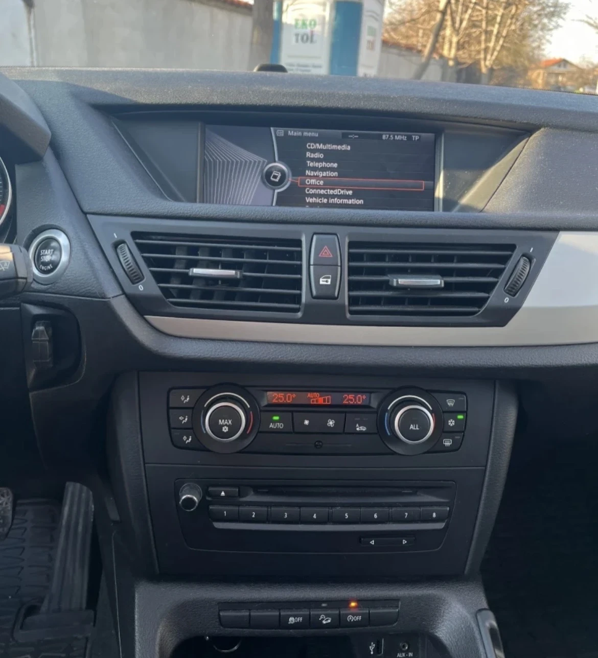 BMW X1, снимка 7 - Автомобили и джипове - 54583981