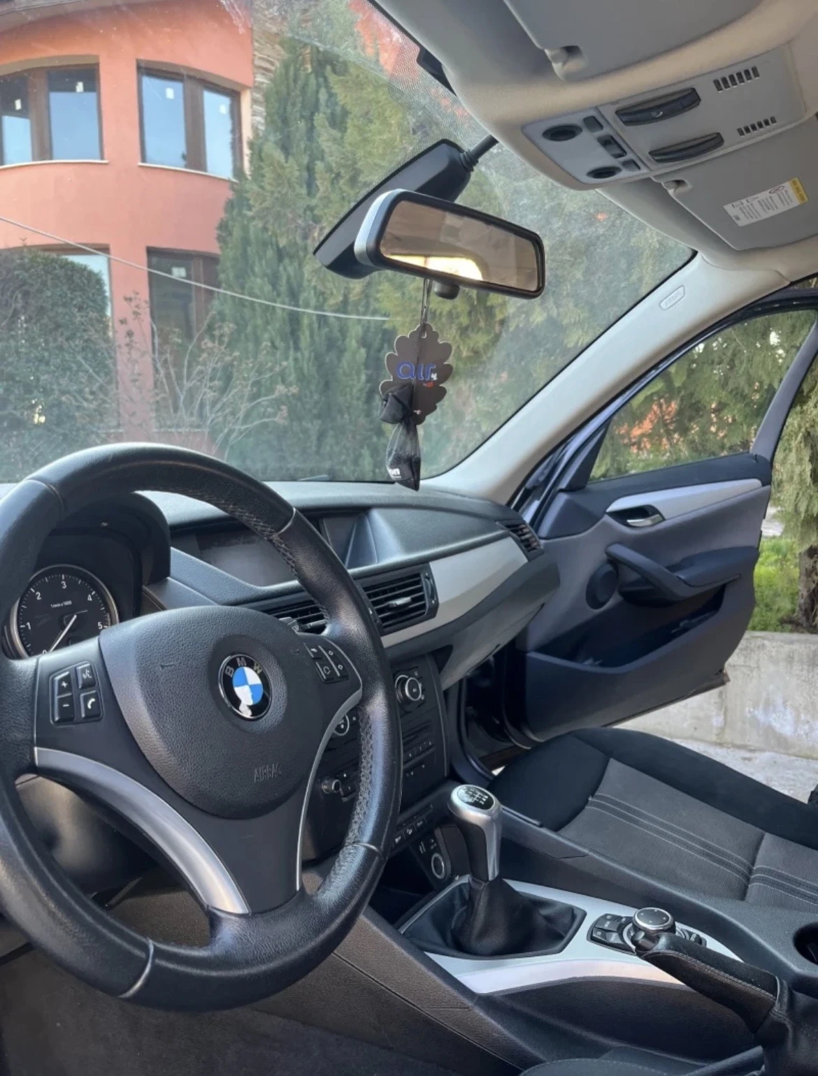 BMW X1, снимка 6 - Автомобили и джипове - 54583981