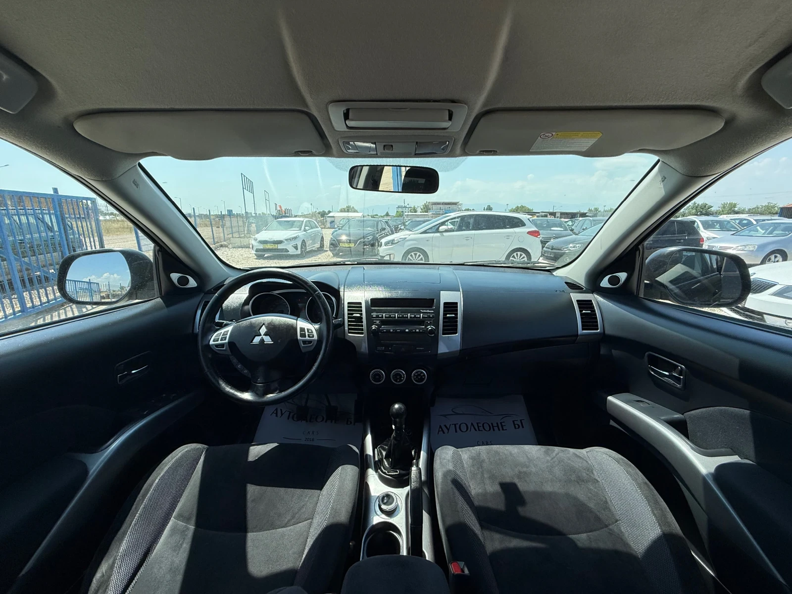 Mitsubishi Outlander 2.0 Di-D 7p. 4x4, снимка 8 - Автомобили и джипове - 55100982