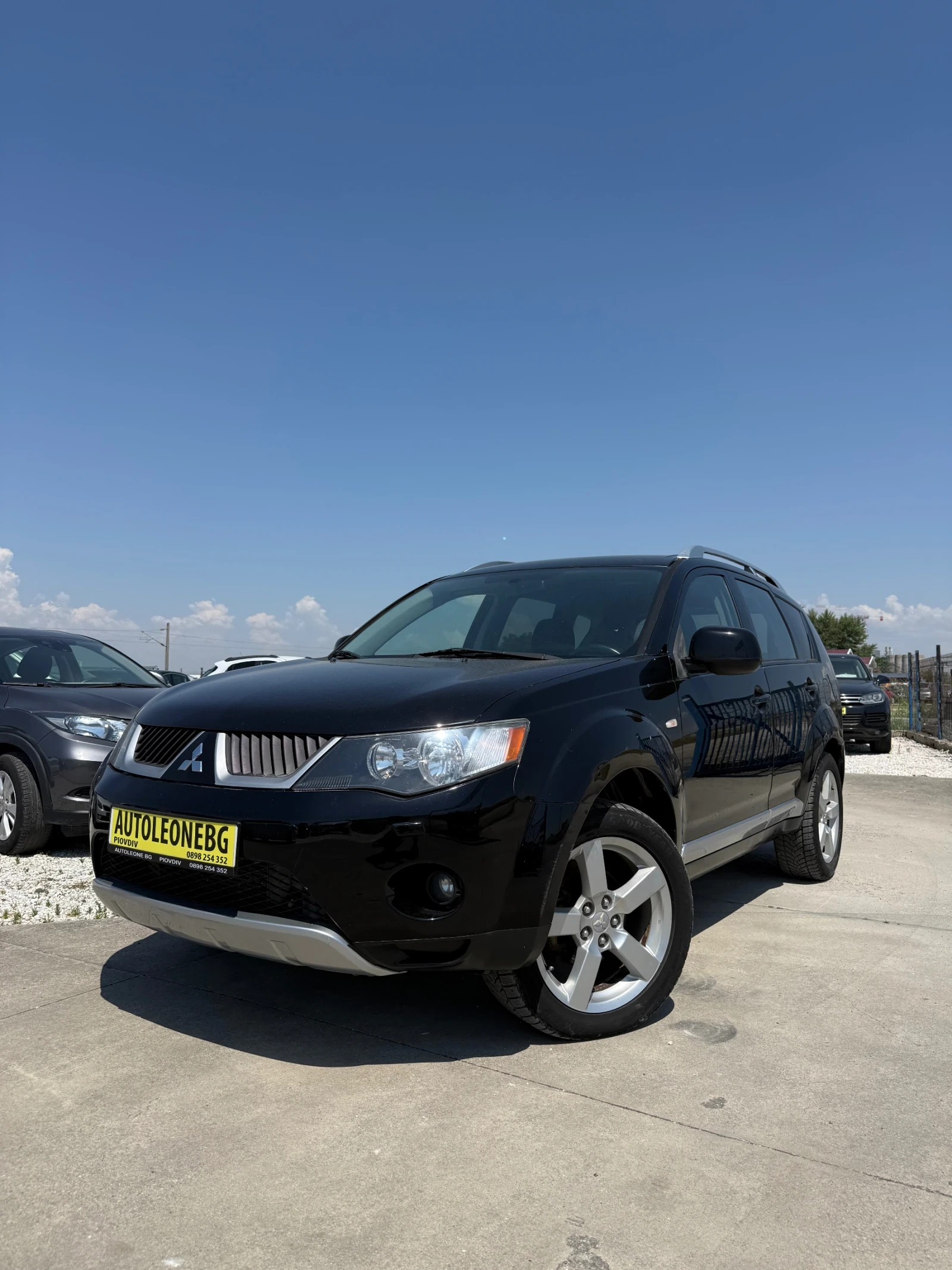 Mitsubishi Outlander 2.0 Di-D 7p. 4x4, снимка 3 - Автомобили и джипове - 55100982