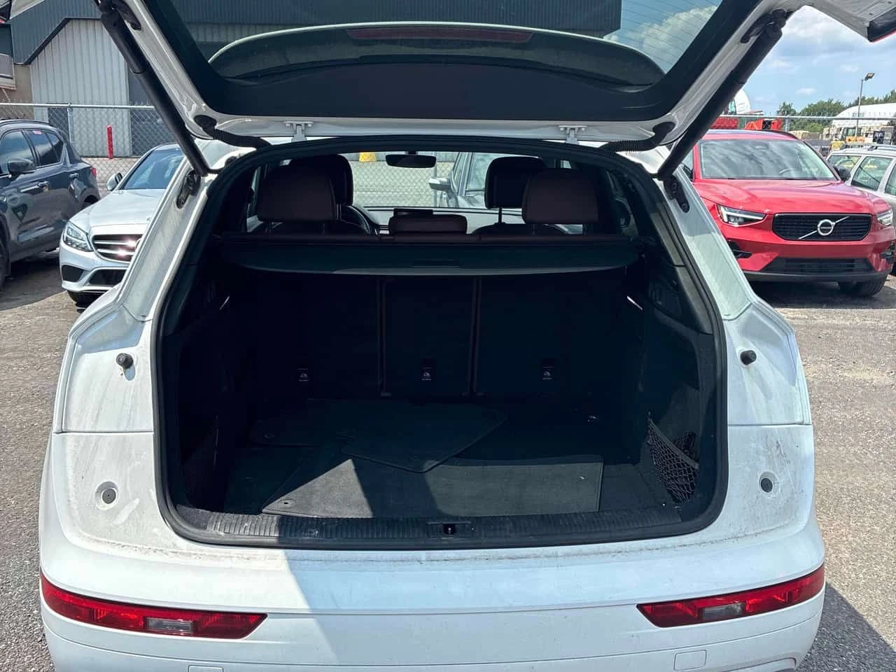 Audi Q5 KOMFORT QUATTRO * ПЪРВИ СОБСТВЕНИК* КЛИП НА МОТОРА, снимка 11 - Автомобили и джипове - 55359159