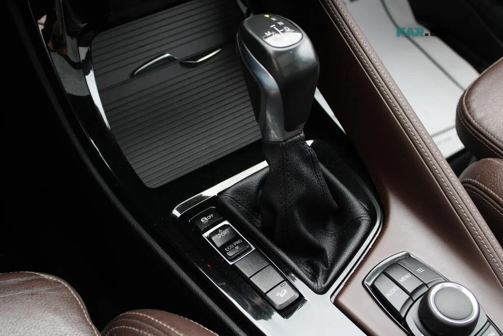 BMW X1 xDrive28i * АвтоКредит * (ЦЕНА ДО БГ), снимка 13 - Автомобили и джипове - 55801116