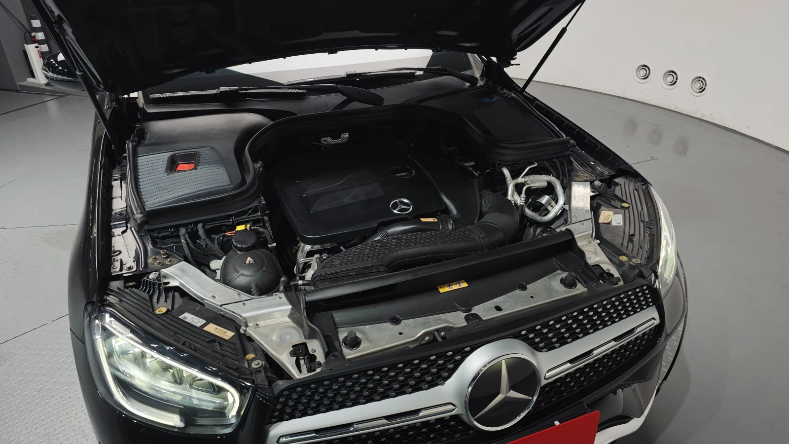 Mercedes-Benz GLC 300 4MATIC* Fully Loaded* ACCIDENT-FREE* , снимка 5 - Автомобили и джипове - 55992266