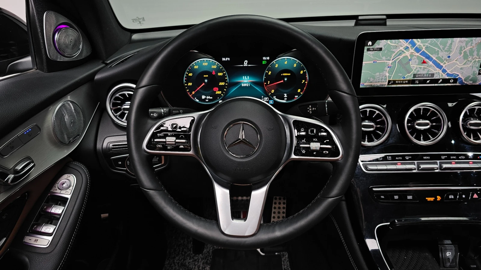 Mercedes-Benz GLC 300 4MATIC* Fully Loaded* ACCIDENT-FREE* , снимка 13 - Автомобили и джипове - 55992266
