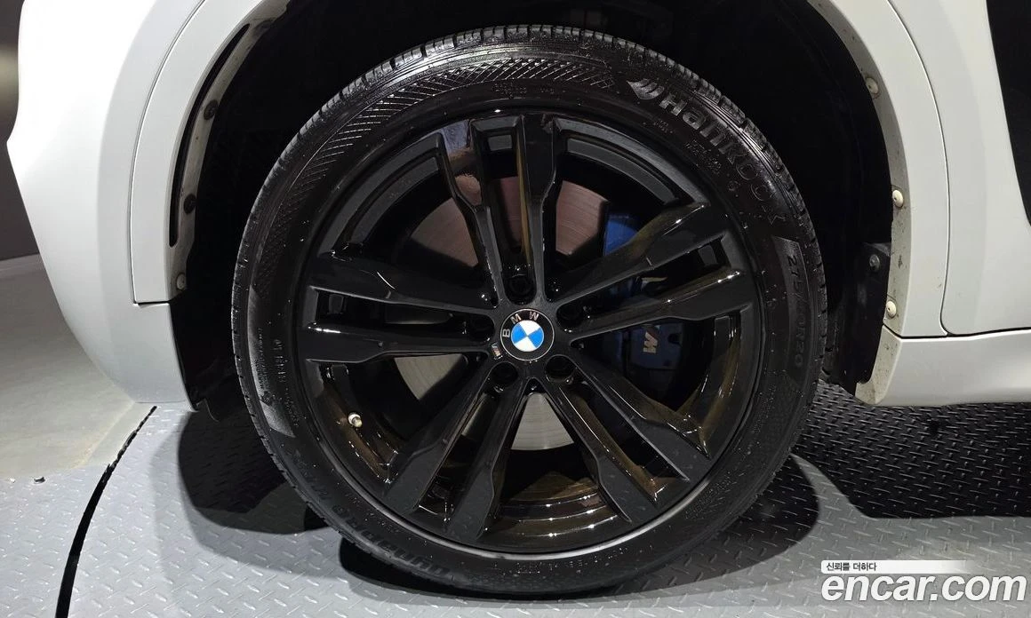 BMW X6 M50d, снимка 5 - Автомобили и джипове - 56157094