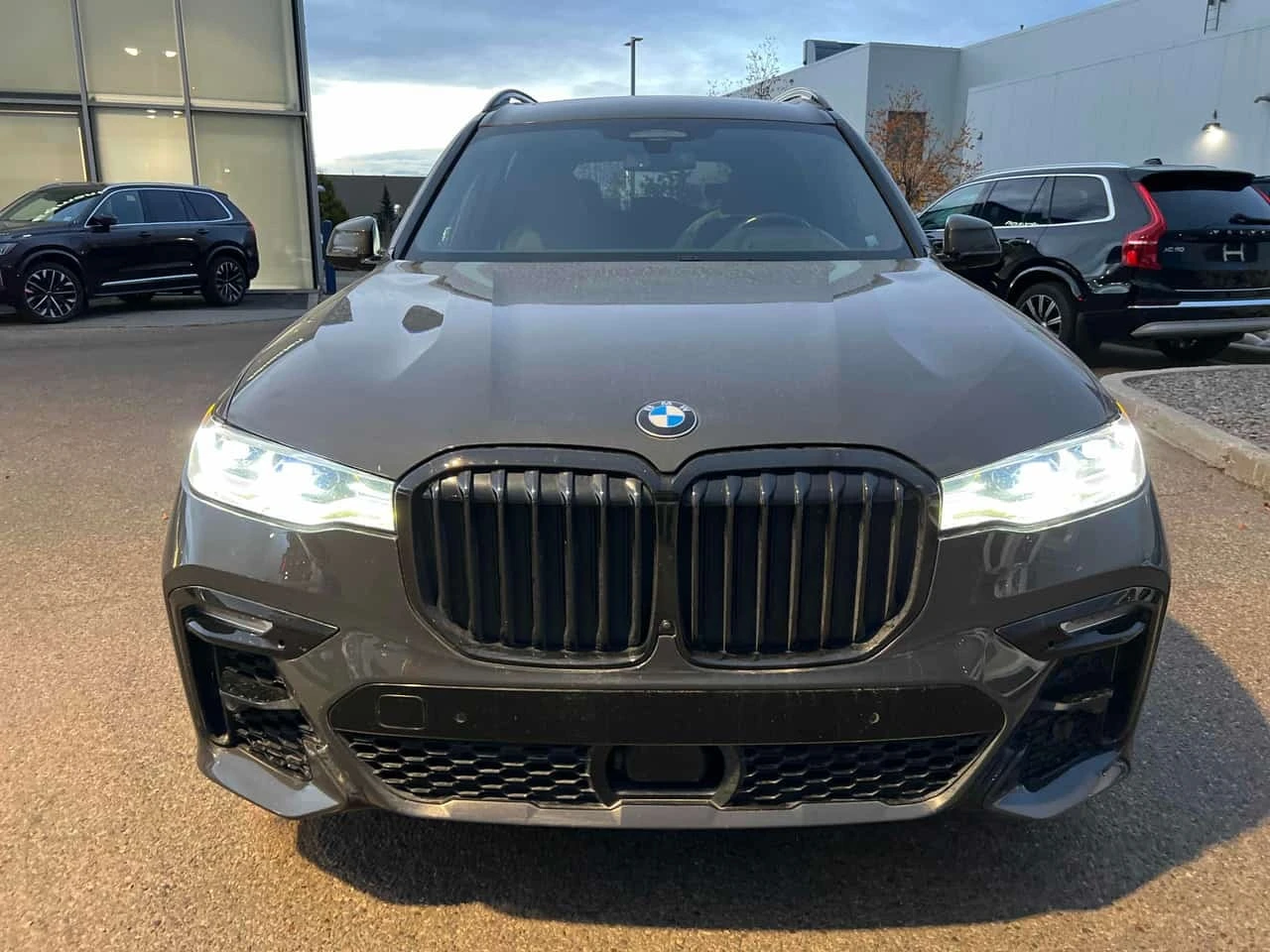 BMW X7 * xDrive40i * CARFAX * ����� �� ����������� | Mobile.bg � ����������� 6