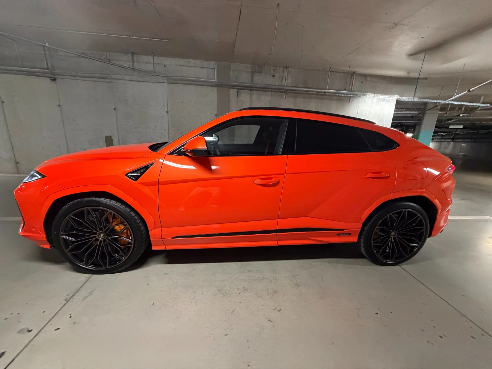 Lamborghini Urus SE* НОВ* Наличен, снимка 8 - Автомобили и джипове - 56290319