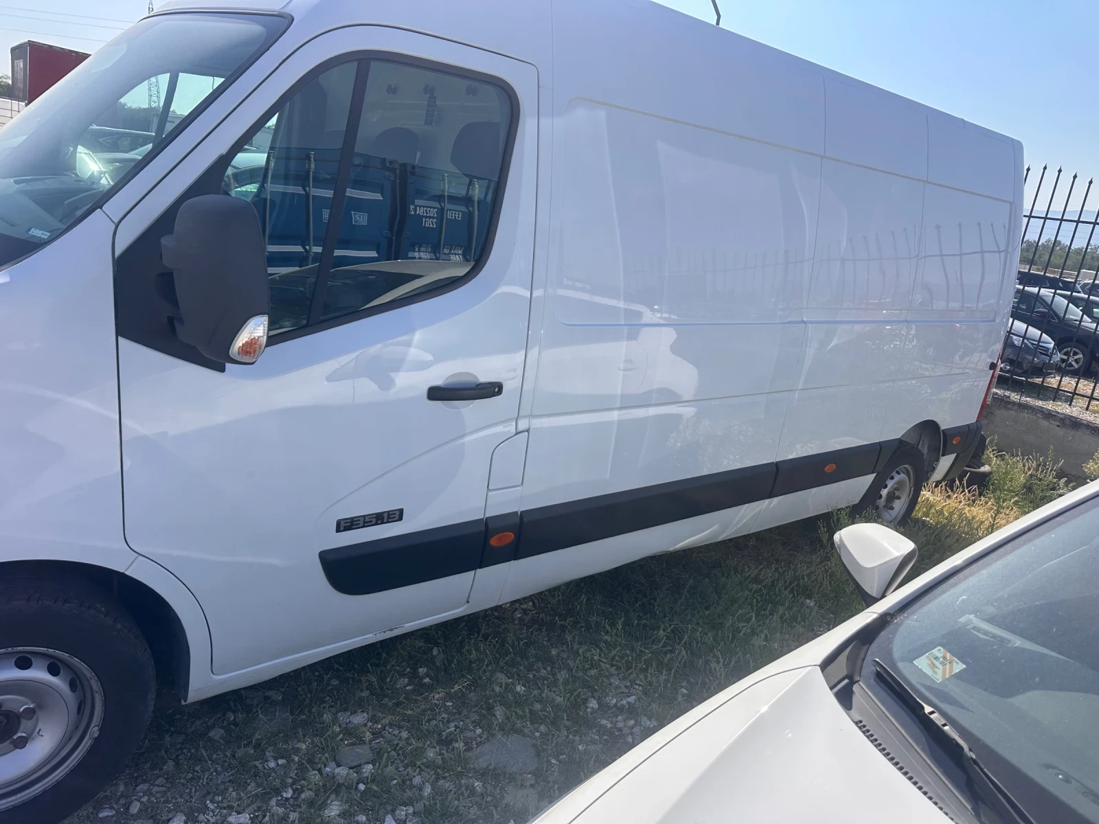 Nissan NV400 2.3 CRDI - изображение 4