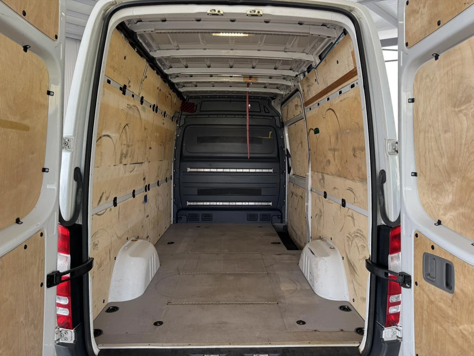 Mercedes-Benz Sprinter 316 CDI* 160ps* 6ск* КЛИМА* ВИСОКА БАЗА* , снимка 9 - Бусове и автобуси - 55133317