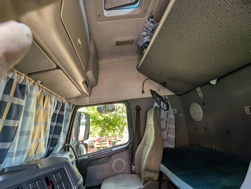 Volvo Fh 12, снимка 7 - Камиони - 52465257