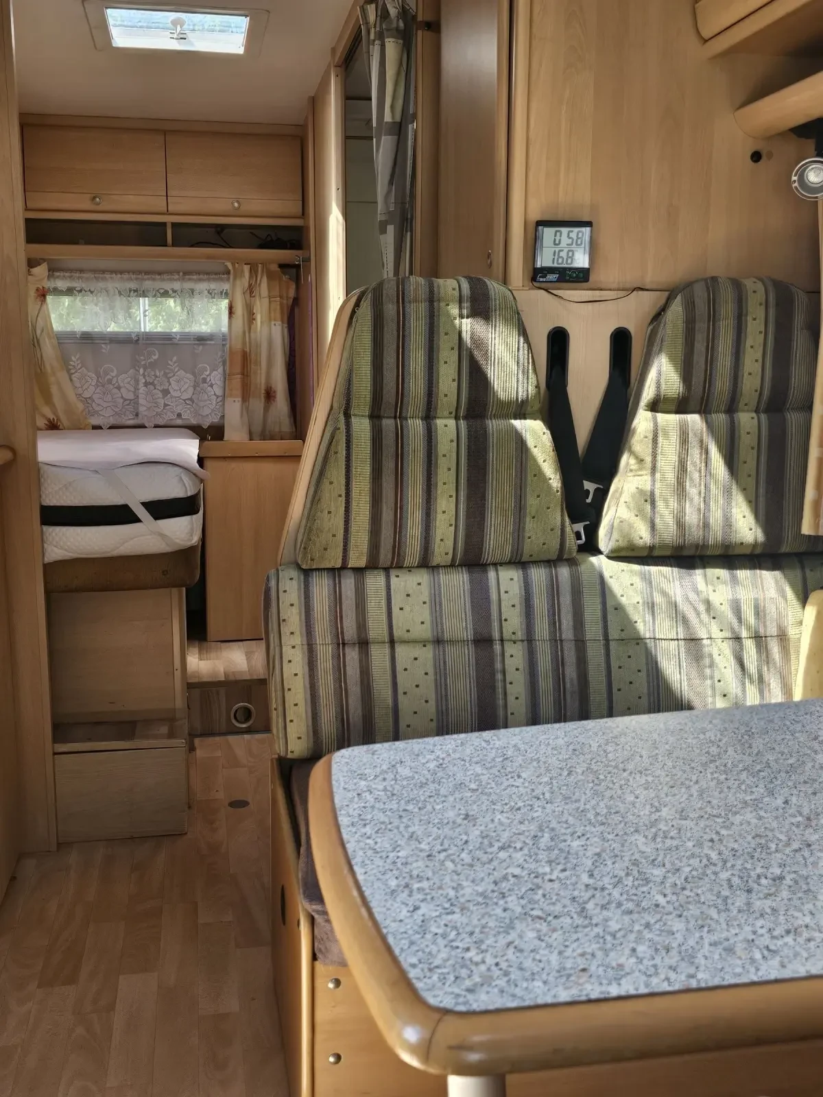 Кемпер Dethleffs ESPRIT 6840, Globetrotter - изображение 8