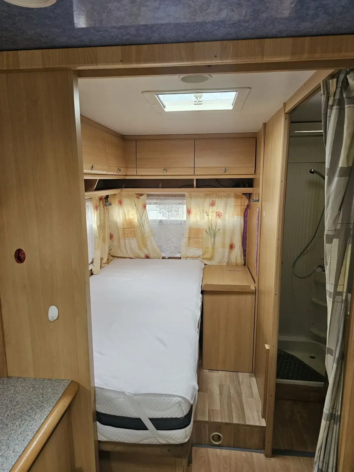 Кемпер Dethleffs ESPRIT 6840, Globetrotter - изображение 9