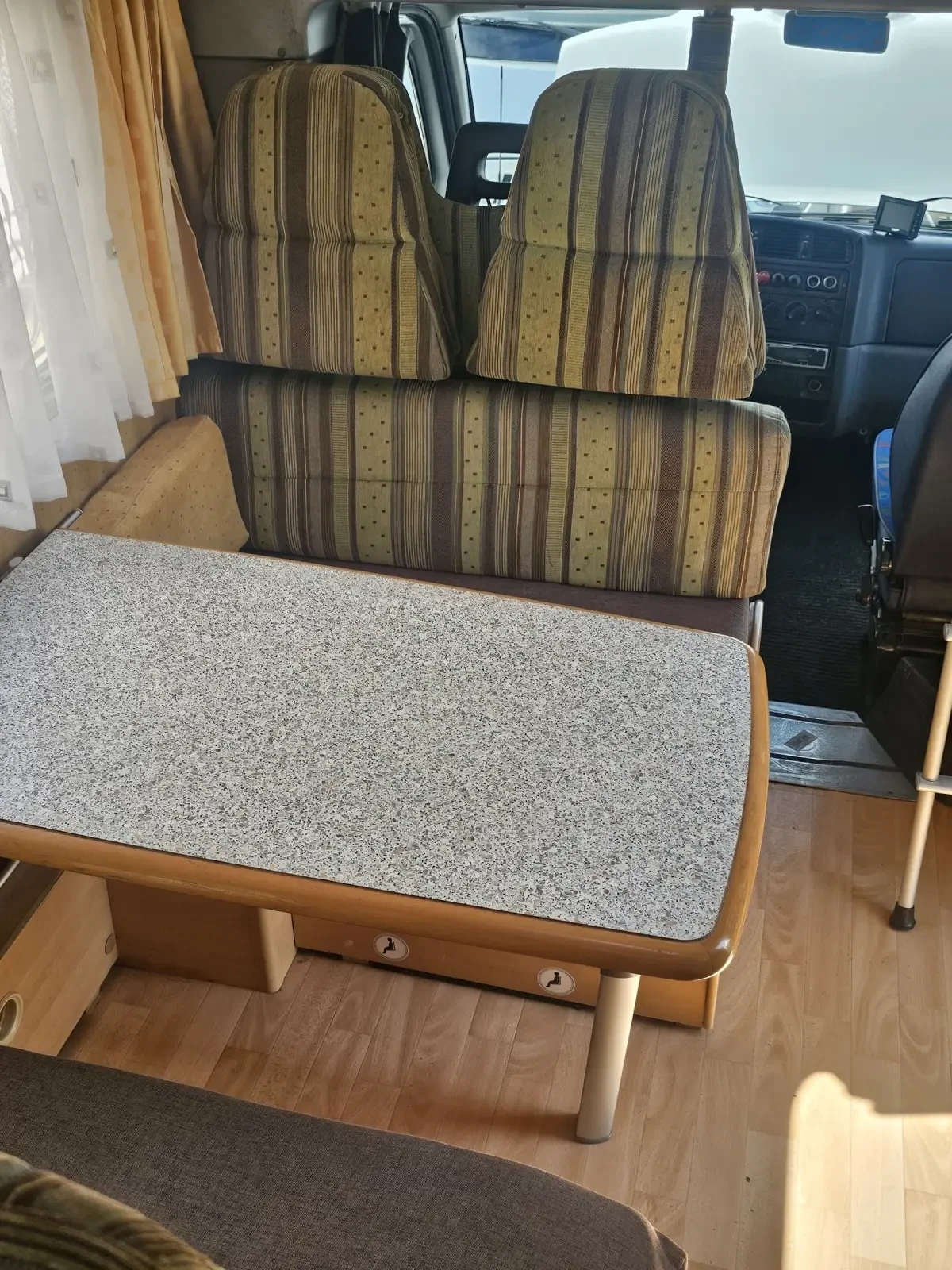 Кемпер Dethleffs ESPRIT 6840, Globetrotter - изображение 7