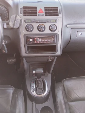 VW Touran 2000D 7mesta Ful ekstri - 9999 лв. - 82577652 12