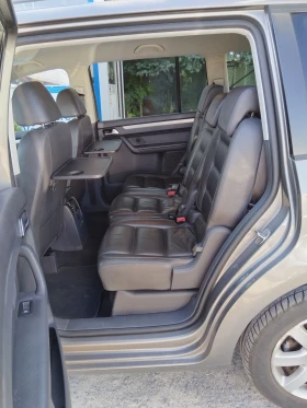 Обява за продажба на VW Touran 2000D 7mesta Ful ekstri  ~9 999 лв. - изображение 11