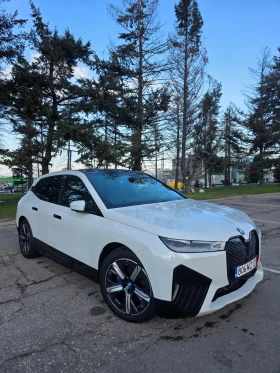 ����� �� �������� �� BMW iX xDrive40 Laser/360/SkyLounge/HK/����������