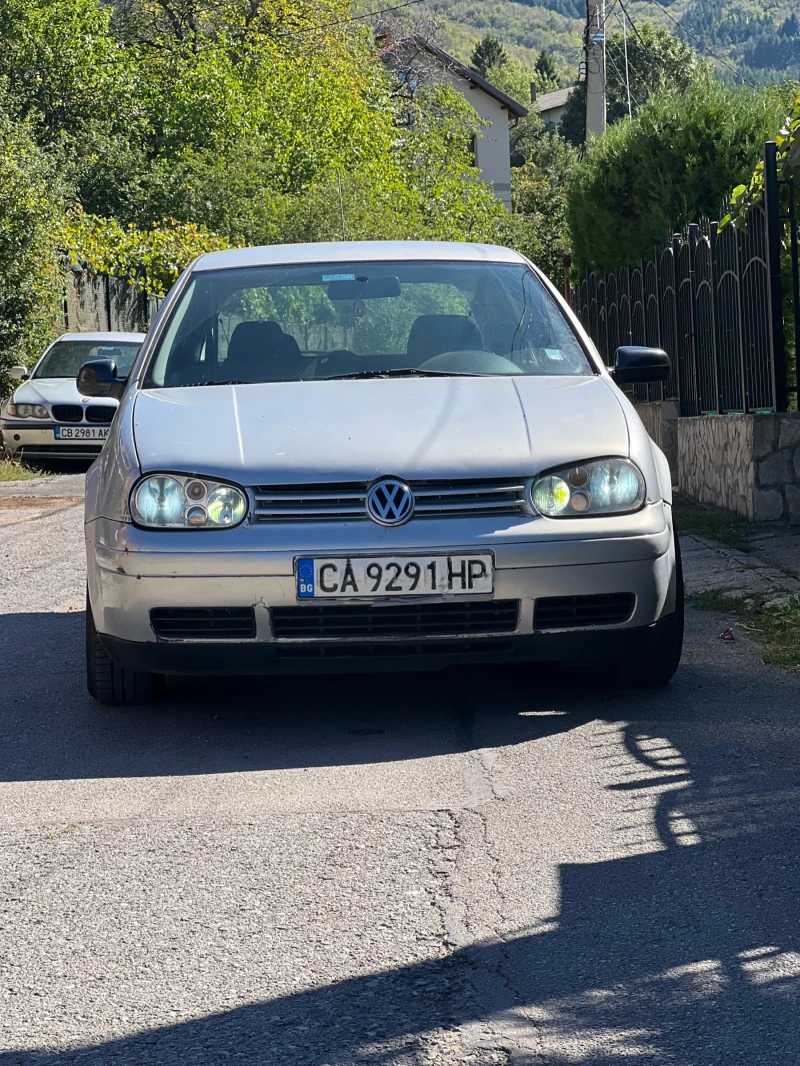 VW Golf, снимка 4 - Автомобили и джипове - 47420952