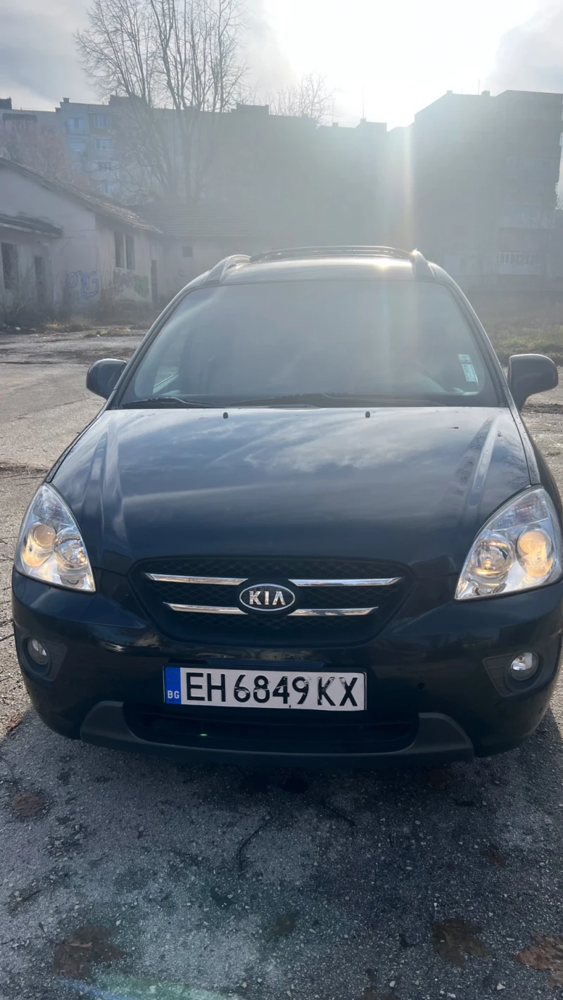 Kia Carens, снимка 2 - Автомобили и джипове - 48273377