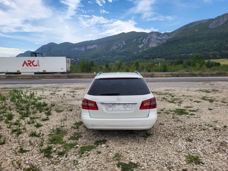 Mercedes-Benz E 220 2.2CDi, снимка 4 - Автомобили и джипове - 51456441