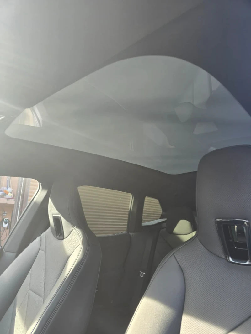 BMW iX xDrive40 Laser/360/SkyLounge/HK/СЕРТИФИКАТ, снимка 8 - Автомобили и джипове - 52405254