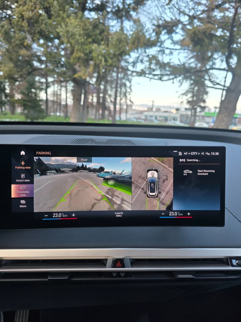 BMW iX xDrive40 Laser/360/SkyLounge/HK/СЕРТИФИКАТ, снимка 9 - Автомобили и джипове - 52405254