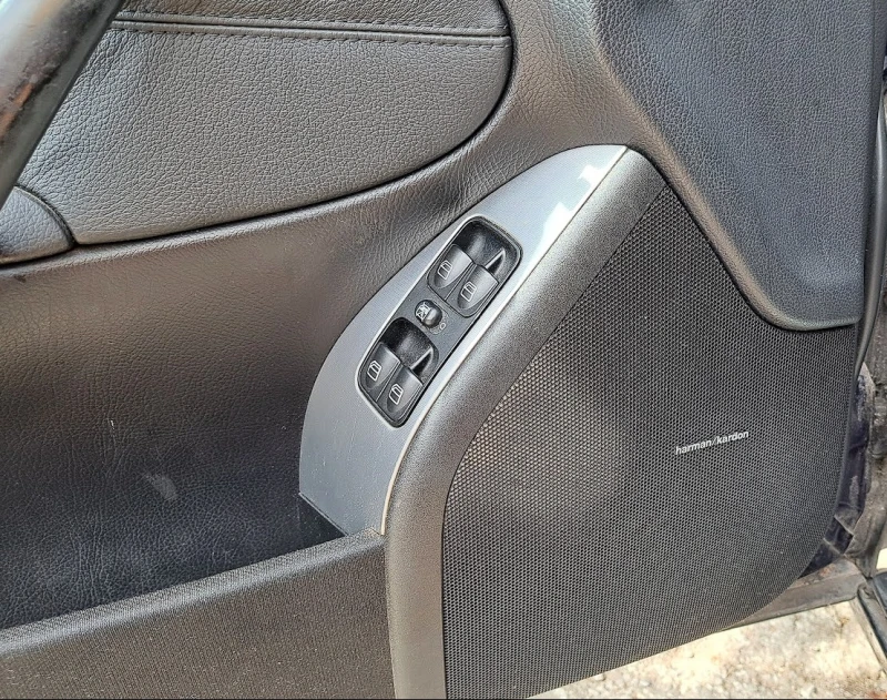 Mercedes-Benz 230, снимка 9 - Автомобили и джипове - 52789231