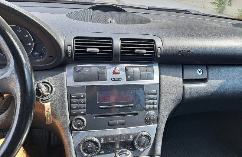 Mercedes-Benz 230, снимка 7 - Автомобили и джипове - 52789231