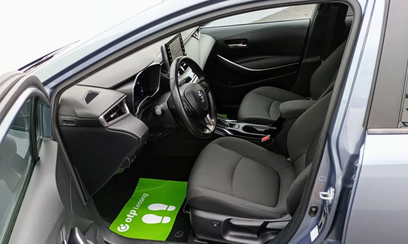 Toyota Corolla 1.6i 132 кс Automatic, снимка 6 - Автомобили и джипове - 52814319