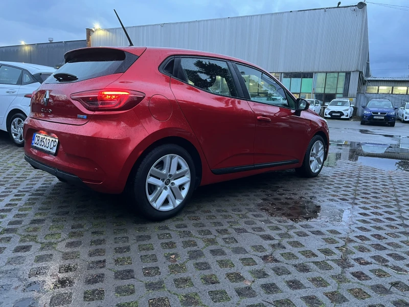 Renault Clio 1.6 E-Tech Hybrid Automatic, снимка 4 - Автомобили и джипове - 53030951