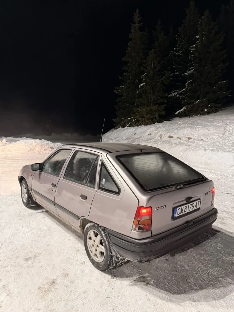 Opel Kadett, снимка 5 - Автомобили и джипове - 53225036