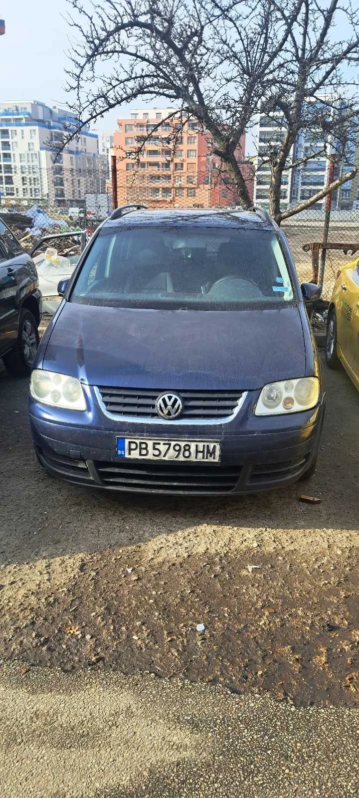 VW Touran, снимка 1 - Автомобили и джипове - 48853753