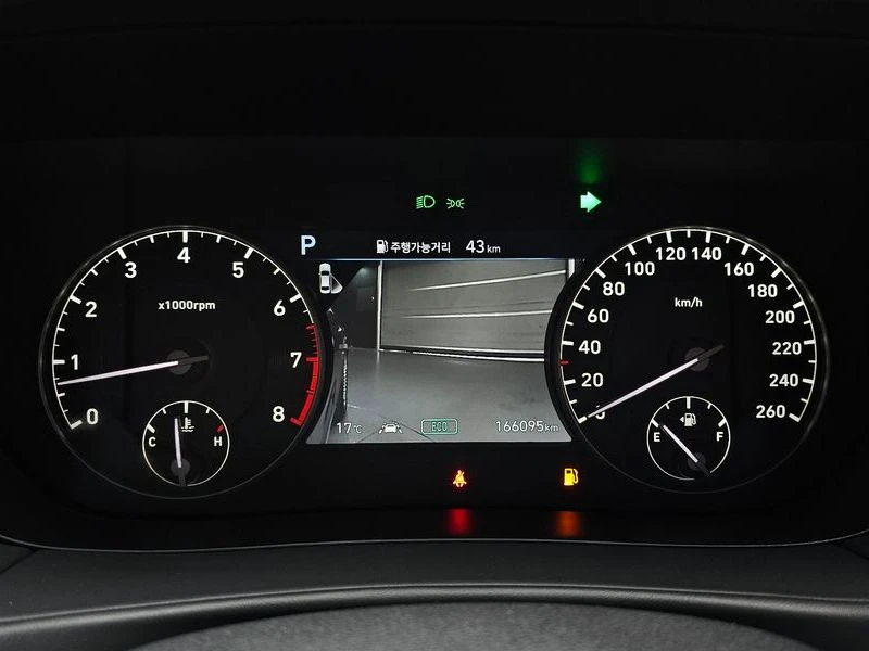 Genesis G90 3.3 Automatic, снимка 12 - Автомобили и джипове - 55606079