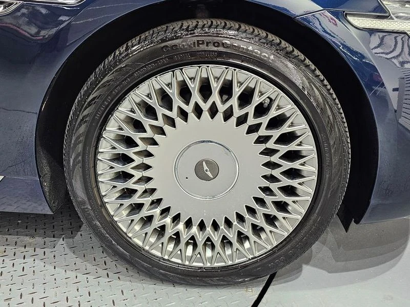 Genesis G90 3.3 Automatic, снимка 5 - Автомобили и джипове - 55606079