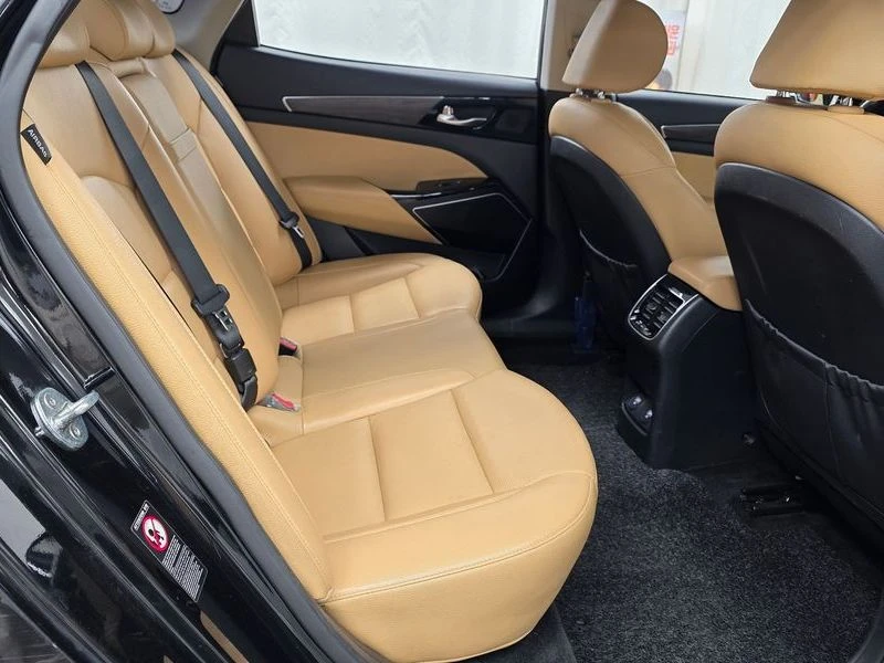 Kia K7 2.2 Automatic, снимка 11 - Автомобили и джипове - 55880381