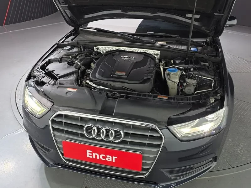 Audi A4 30 Tdi B8, снимка 6 - Автомобили и джипове - 56514566