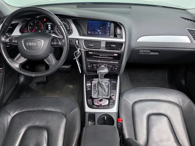 Audi A4 30 Tdi B8, снимка 7 - Автомобили и джипове - 56514566