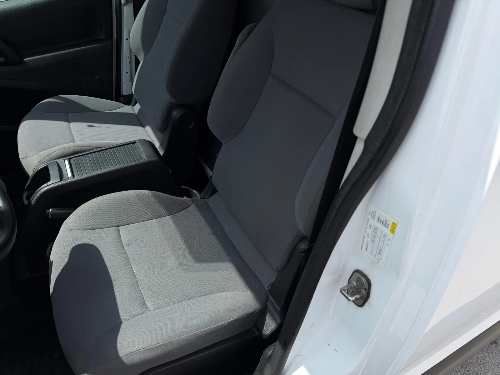 Peugeot Partner Euro 6, снимка 8 - Автомобили и джипове - 47318993