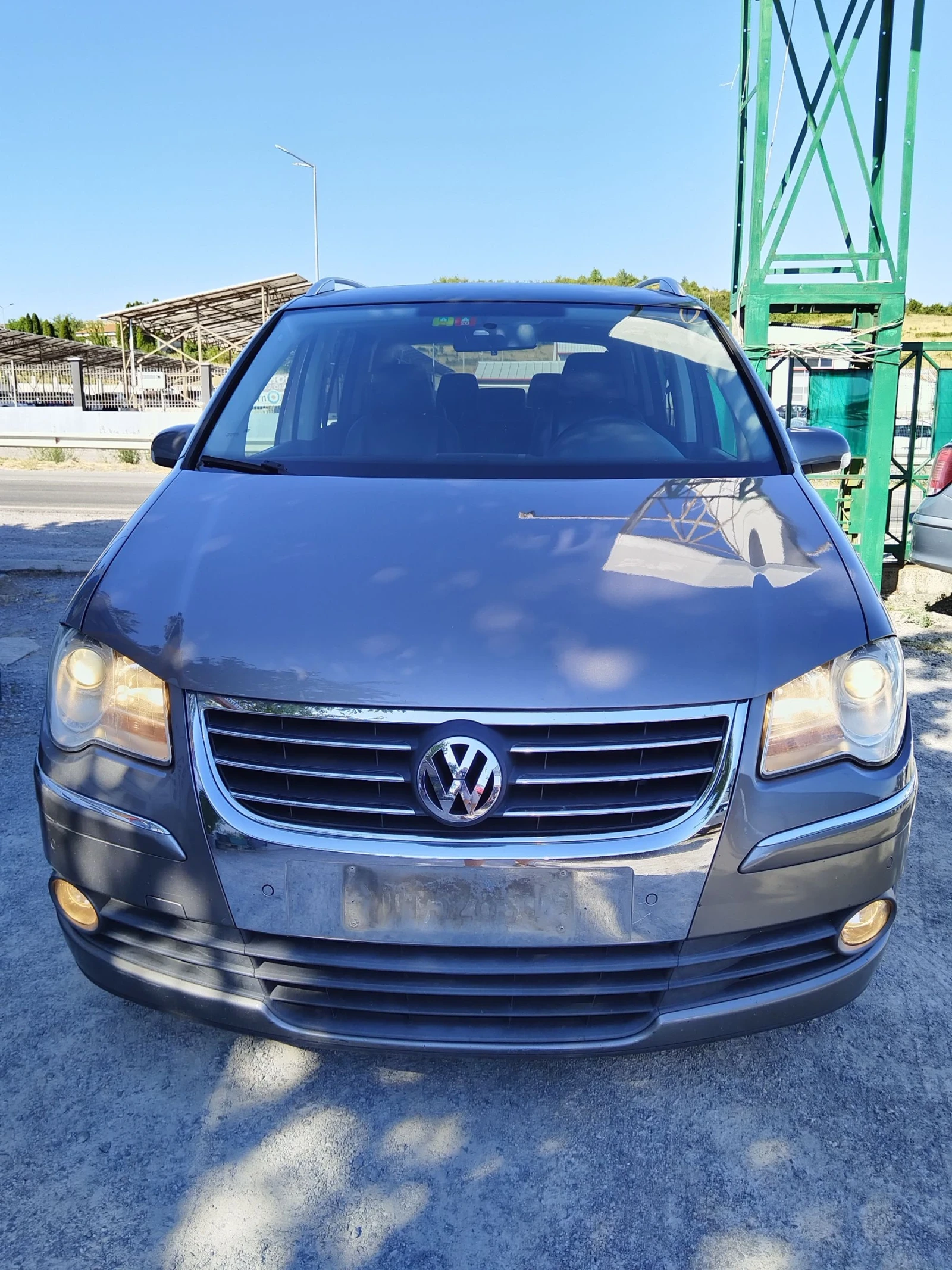 VW Touran 2000D 7mesta Ful ekstri  - изображение 2