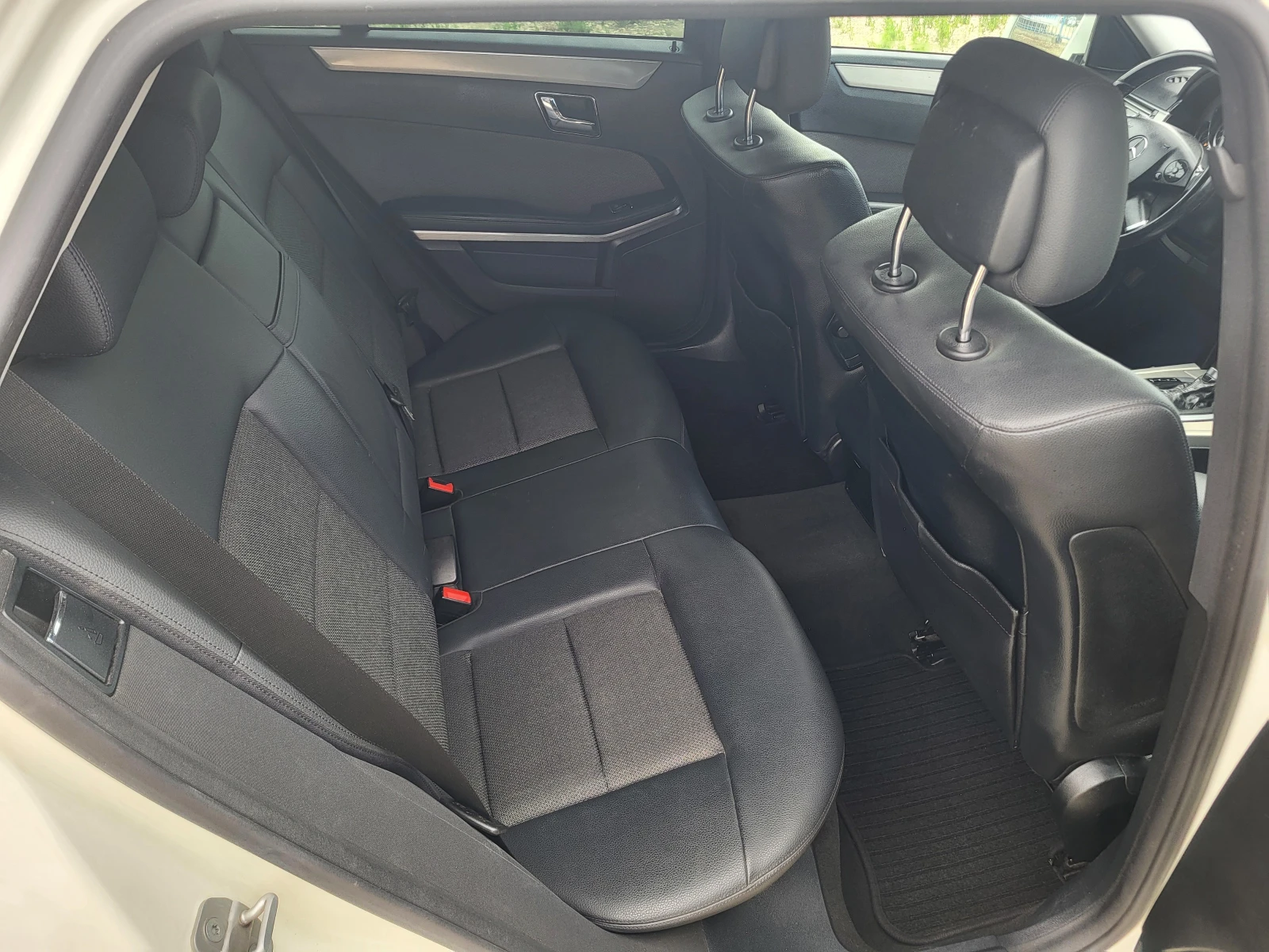 Mercedes-Benz E 220 2.2CDi | Mobile.bg   12